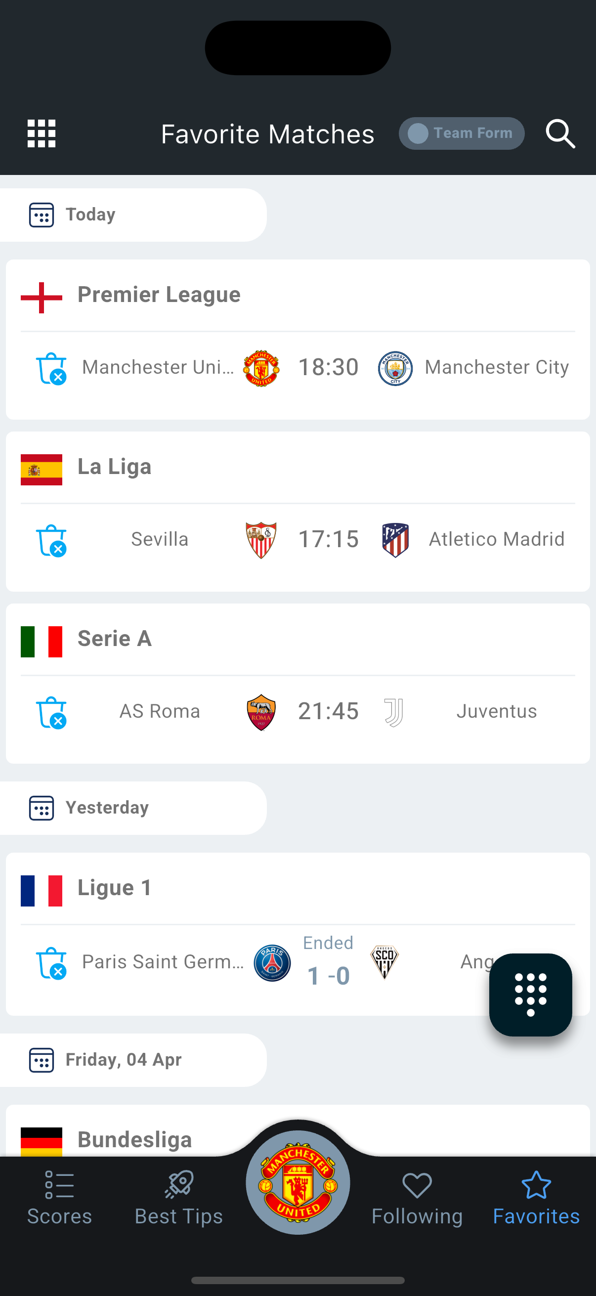 FalconScores Favorites tab listing starred matches